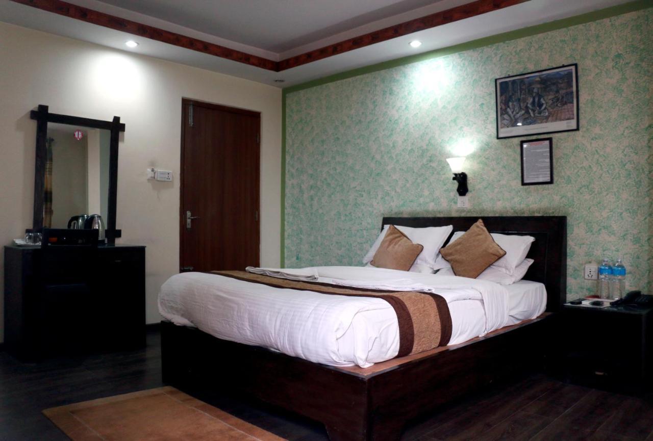 Alpine Hotel & Apartment Kathmandu Luaran gambar